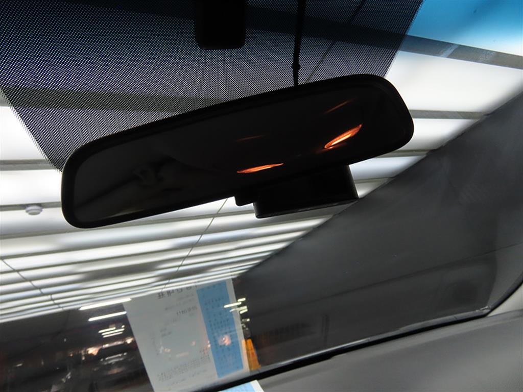 HYUNDAI Sonata - Vista 12