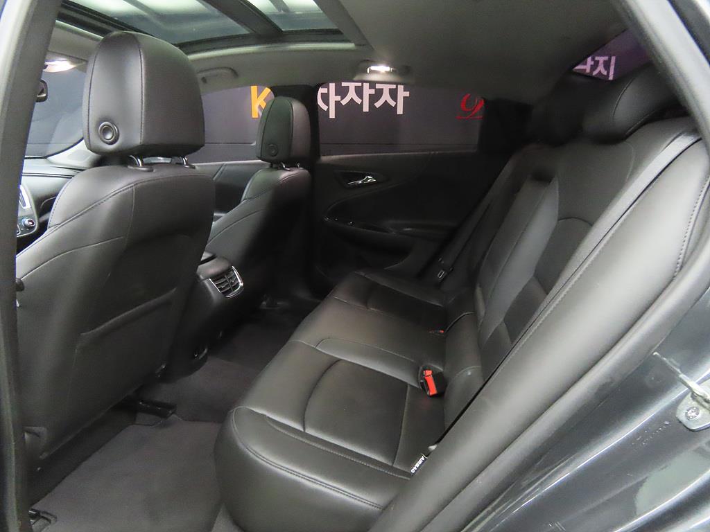 Chevrolet Malibu - Vista 5