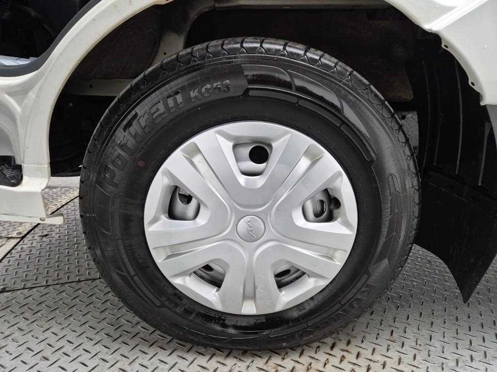 Small Truck Cargo (small) 2025 Blanco - Importación desde Corea - HF Imports Iquique - Foto 17