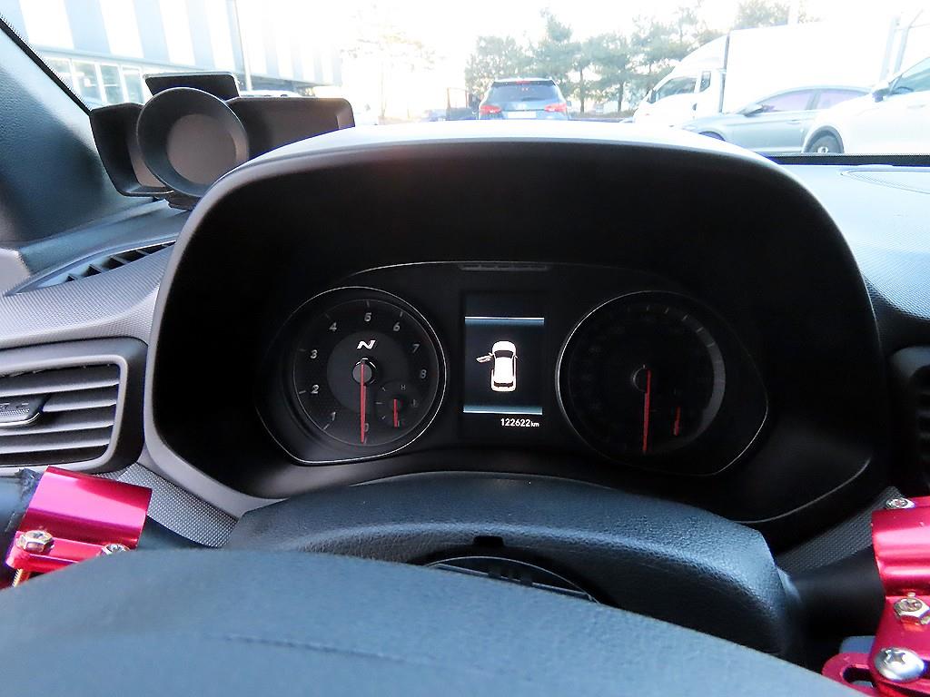 HYUNDAI Veloster - Vista 10