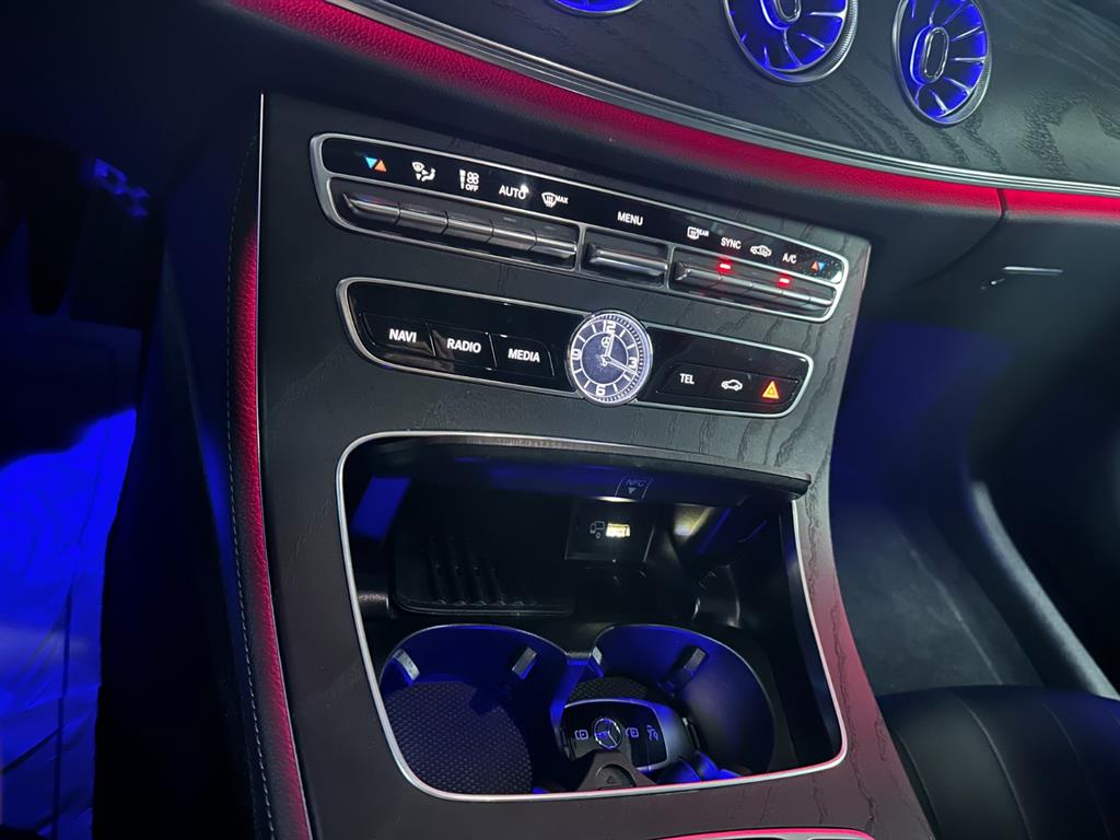 Mercedes Benz E class - Vista 10