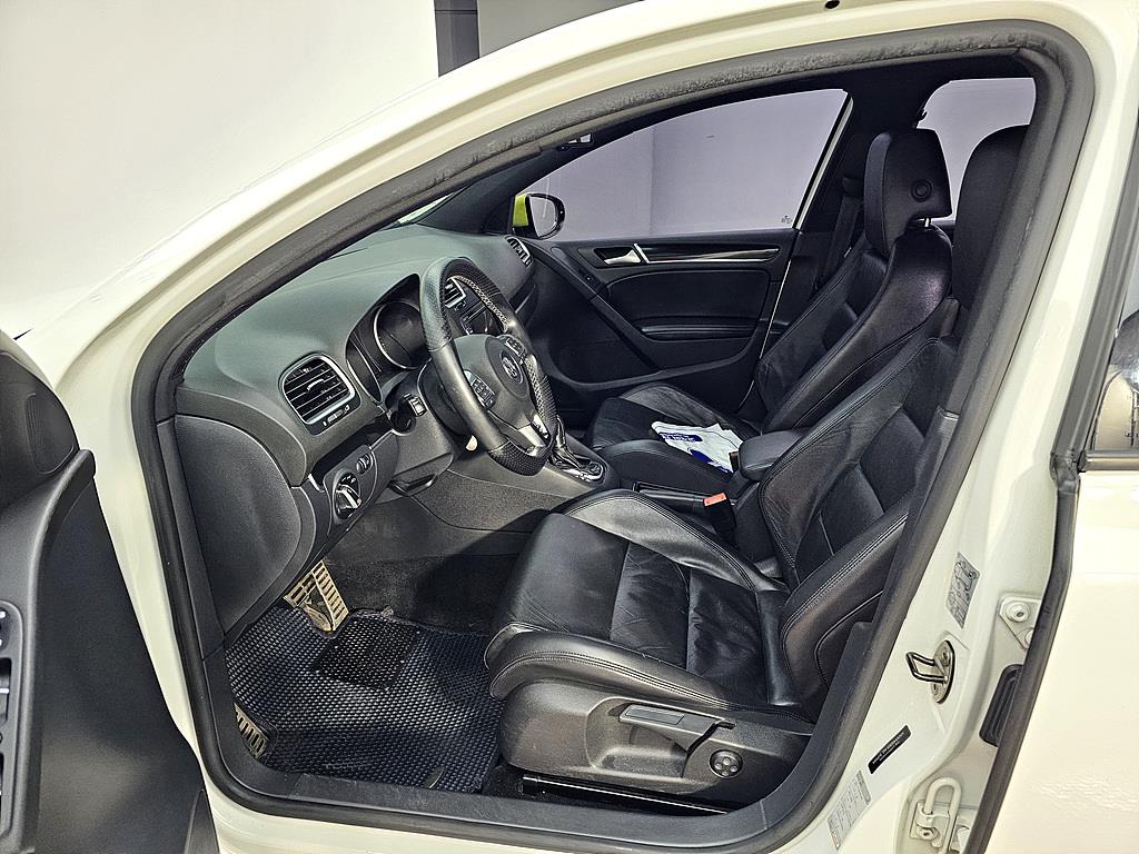 Volkswagen Golf - Vista 8