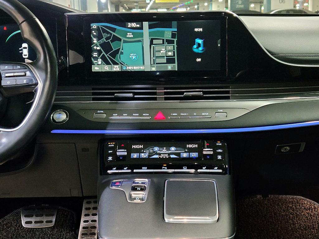 HYUNDAI Grandeur - Vista 11