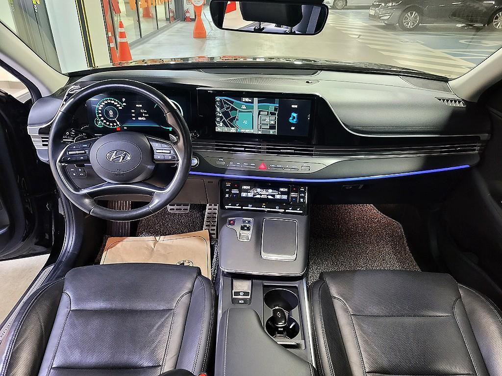 HYUNDAI Grandeur - Vista 6