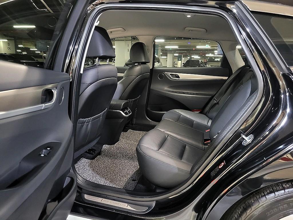 HYUNDAI Grandeur - Vista 8