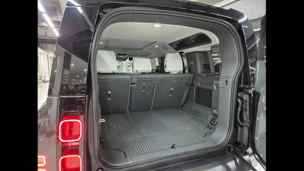 Land Rover Defender - Vista 6