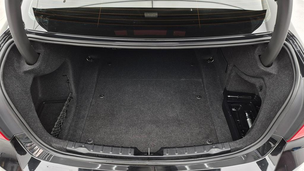 BMW 3 series 2015 Negro - Importación desde Corea - HF Imports Iquique - Foto 17