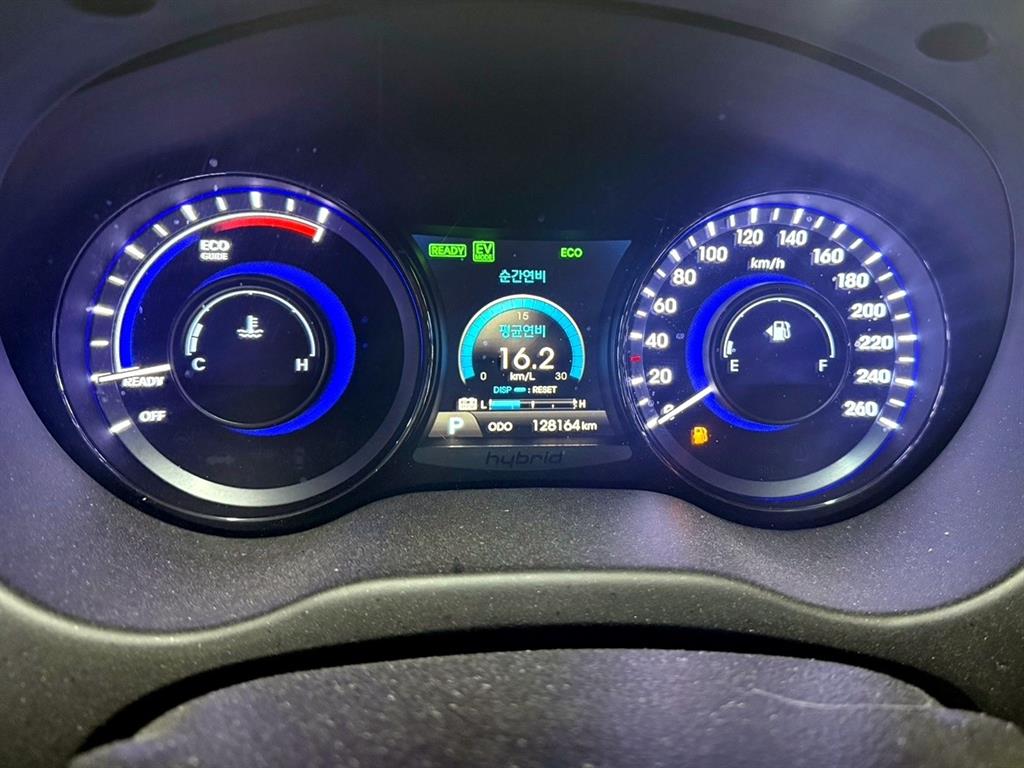 HYUNDAI Grandeur - Vista 10