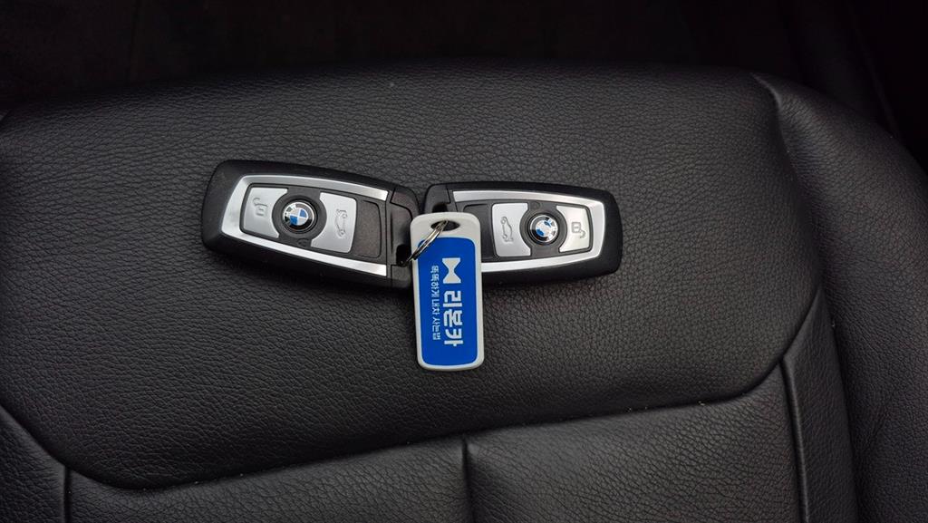 BMW 3 series 2015 Negro - Importación desde Corea - HF Imports Iquique - Foto 14