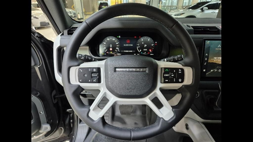 Land Rover Defender - Vista 11