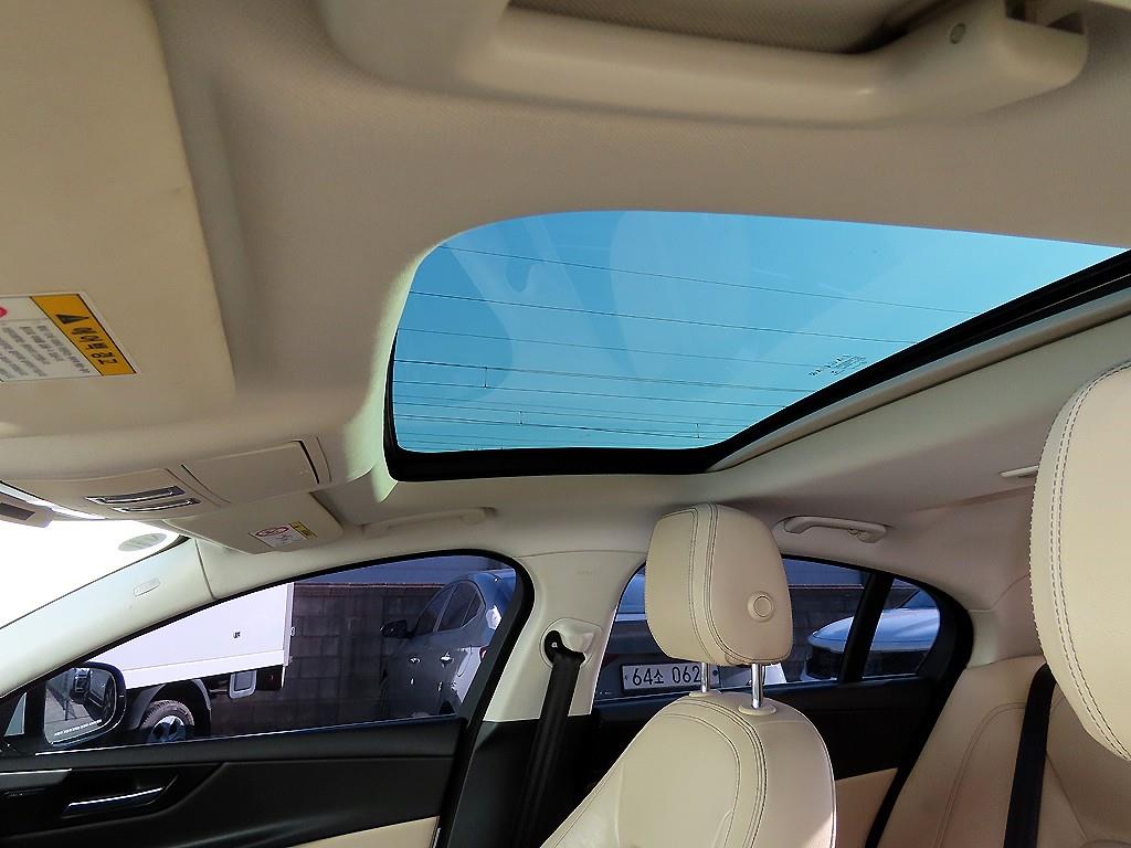 Jaguar XE 2016 Blanco - Importación desde Corea - HF Imports Iquique - Foto 18