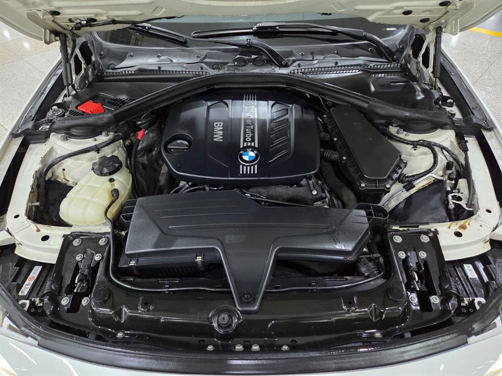 BMW 3 series 2013 Blanco - Importación desde Corea - HF Imports Iquique - Foto 18