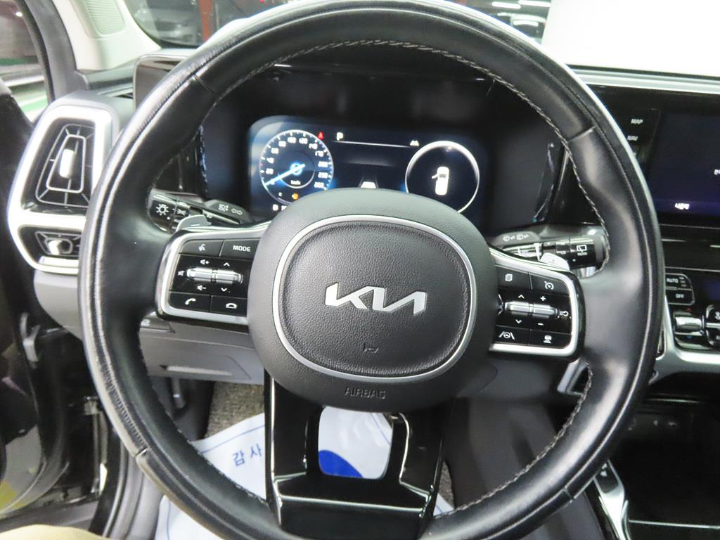 KIA Sorento - Vista 8