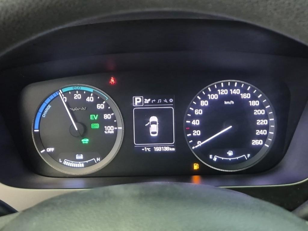 HYUNDAI Sonata - Vista 6