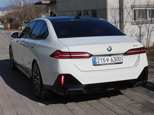 BMW 5 Series - Vista 8