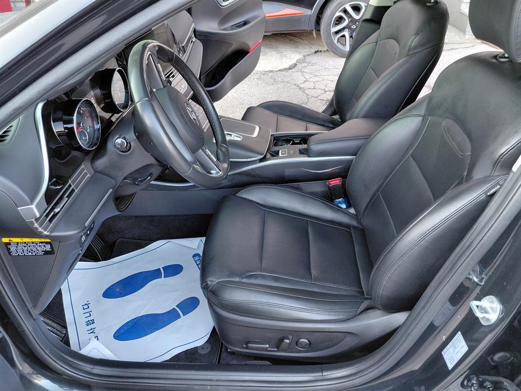 HYUNDAI Grandeur - Vista 4