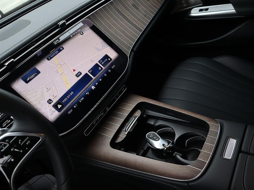 Mercedes Benz E class - Vista 10