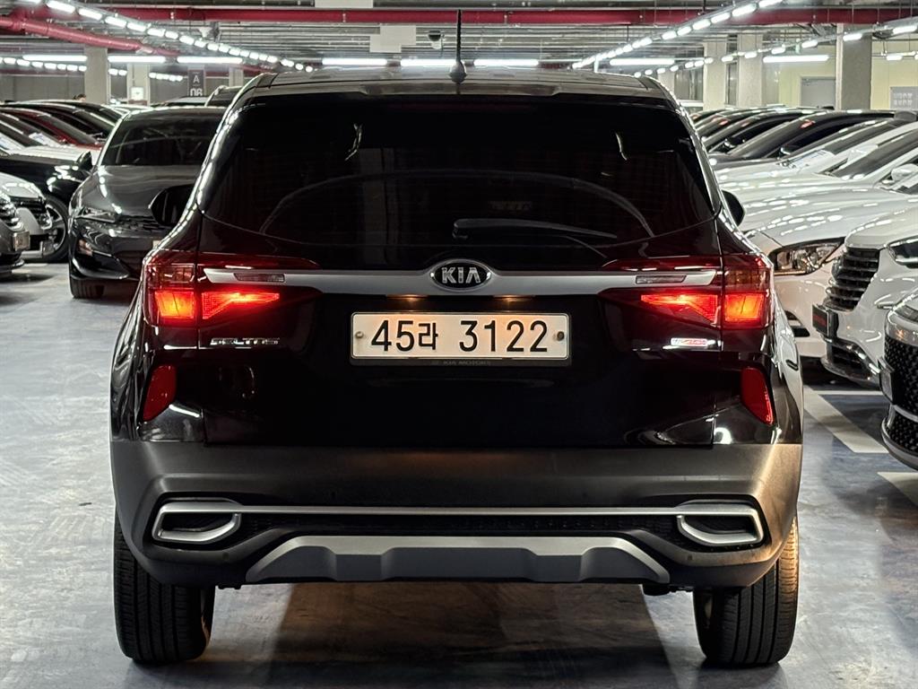 KIA Seltos - Vista 3