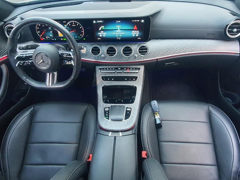 Mercedes Benz E class - Vista 9