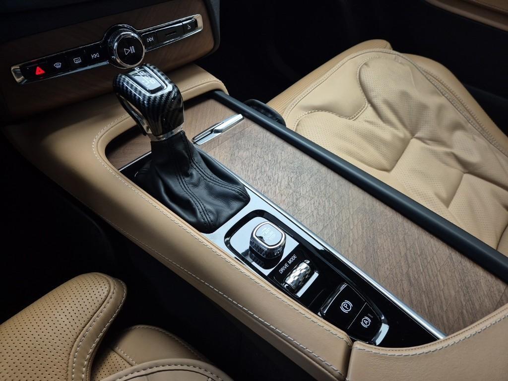 Volvo XC90 - Vista 8