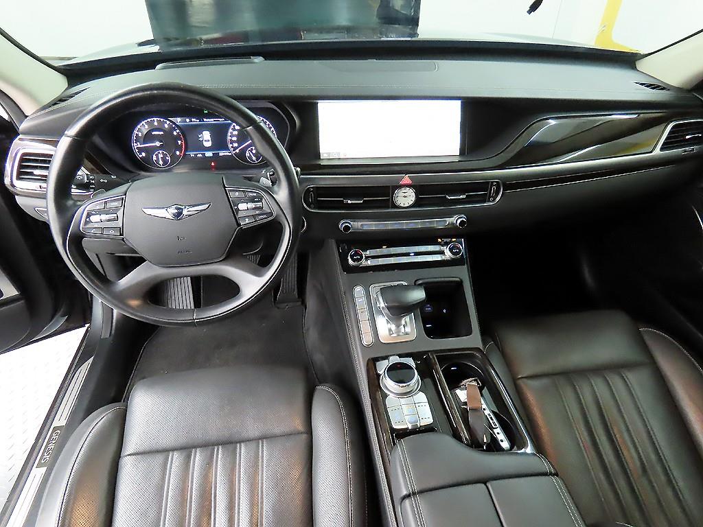 Genesis G90 - Vista 7