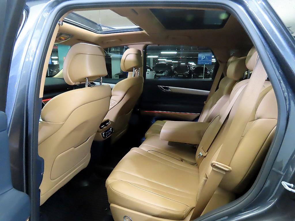 Genesis GV80 - Vista 7