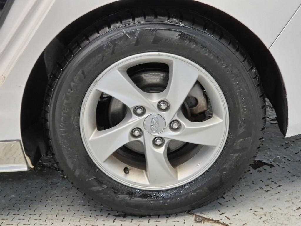 HYUNDAI Avante 2012 Blanco - Importación desde Corea - HF Imports Iquique - Foto 18