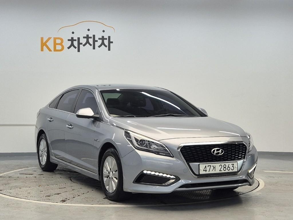 HYUNDAI Sonata - Vista 4