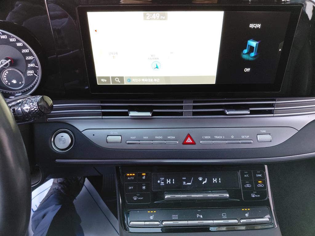 HYUNDAI Grandeur - Vista 9