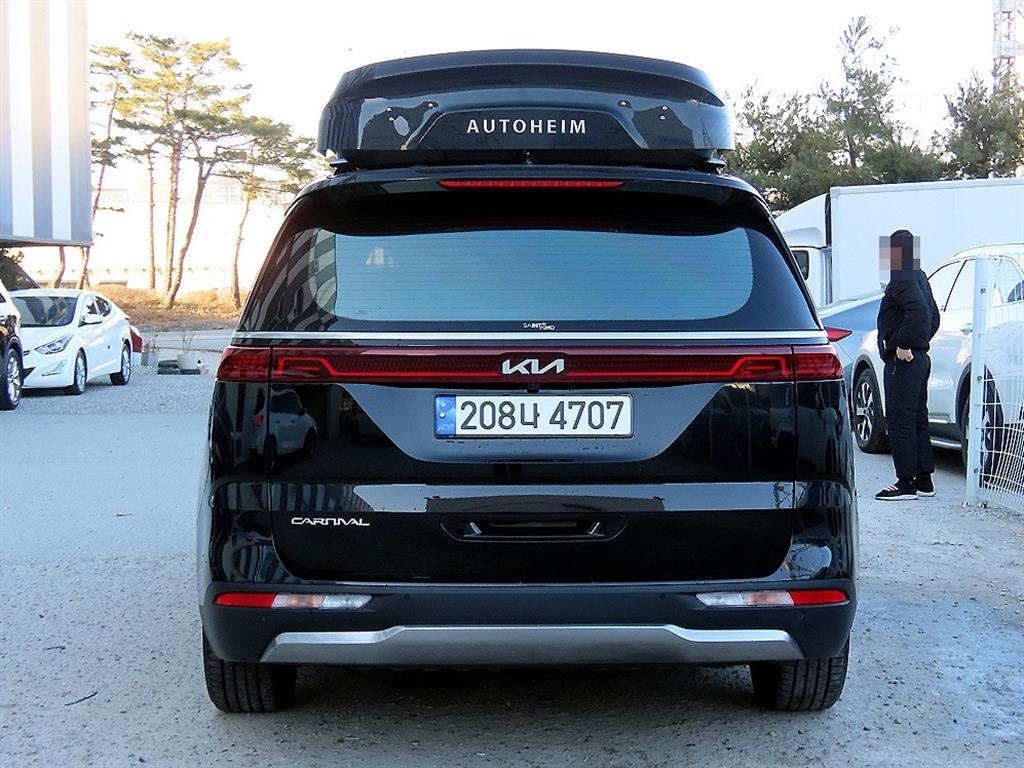 KIA Carnival - Vista 4