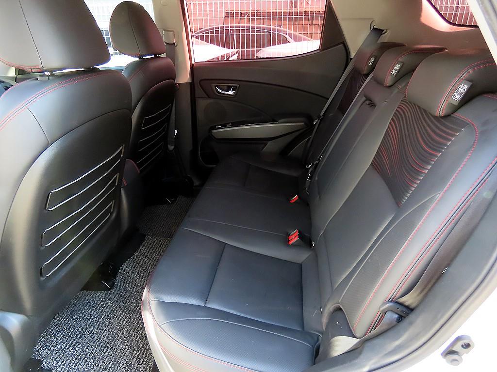 Ssangyong Tivoli - Vista 6