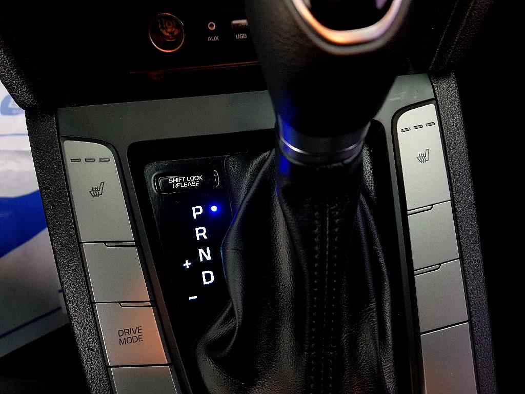 HYUNDAI Avante 2018 Blanco - Importación desde Corea - HF Imports Iquique - Foto 15