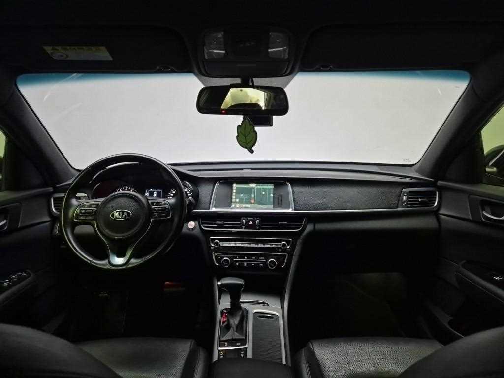 KIA K5 - Vista 7