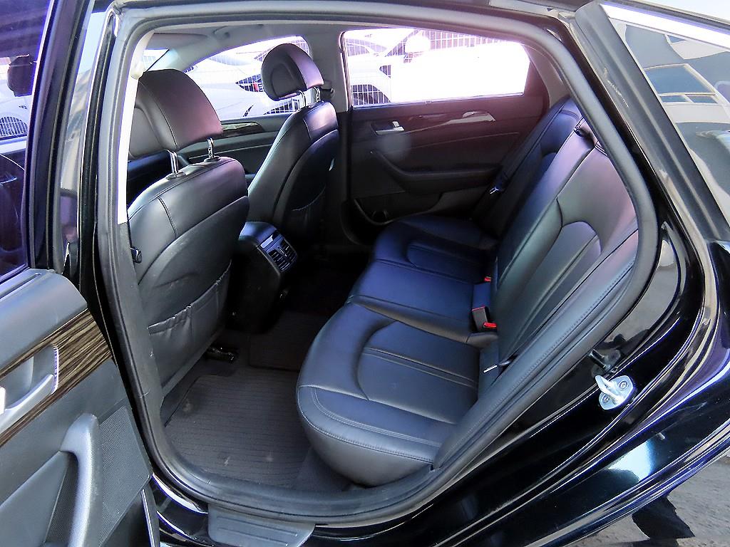 HYUNDAI Sonata - Vista 6