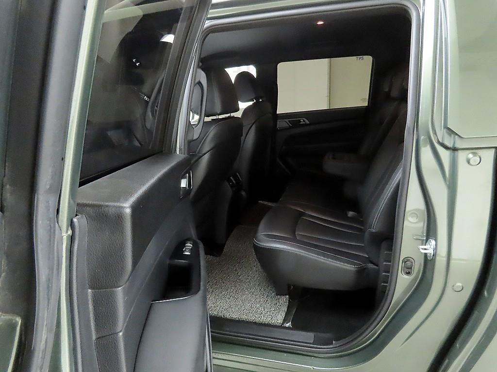 Ssangyong Rexton 2023 Verde - Importación desde Corea - HF Imports Iquique - Foto 15