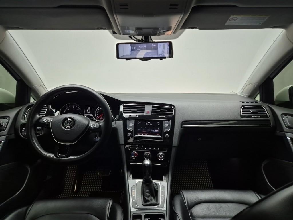 Volkswagen Golf - Vista 7