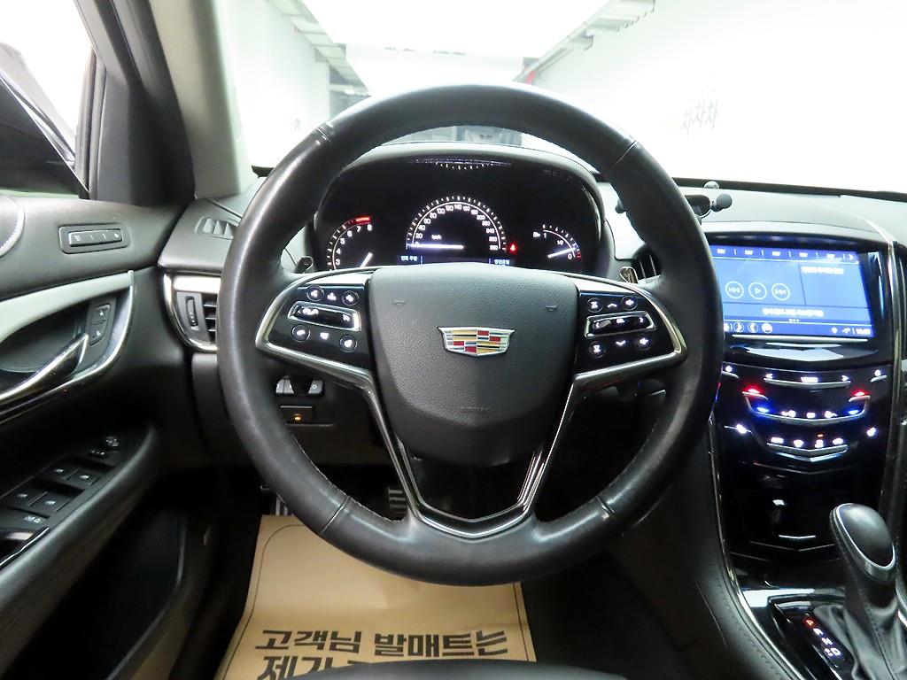 Cadillac ATS - Vista 8