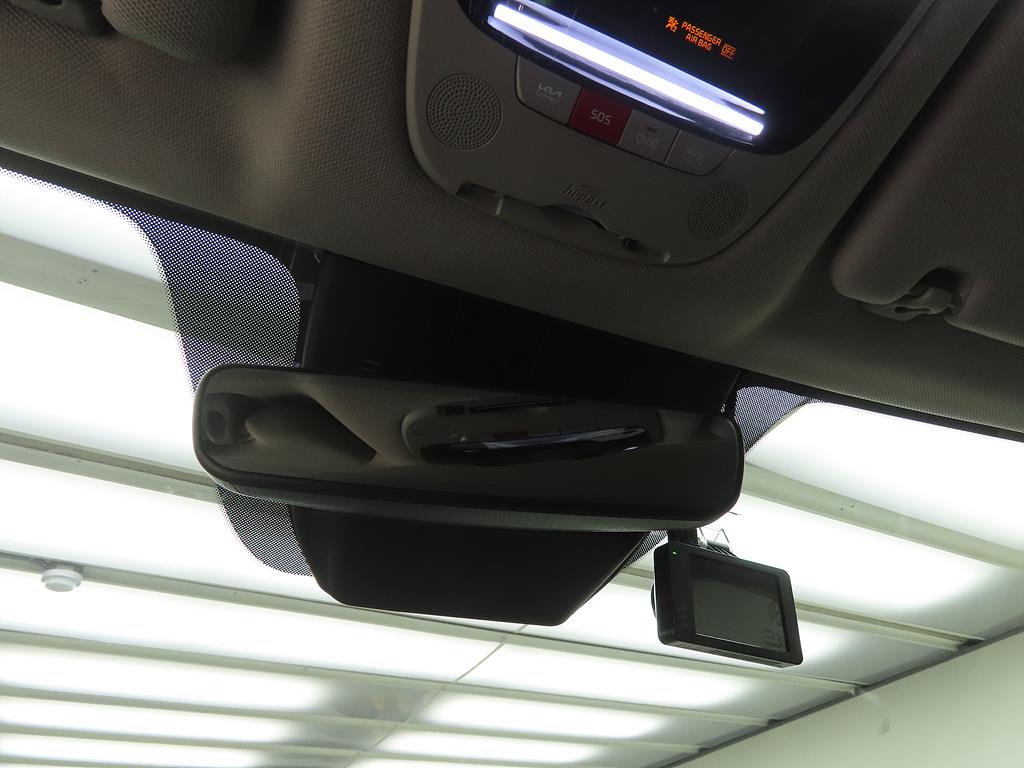 KIA Sorento - Vista 12