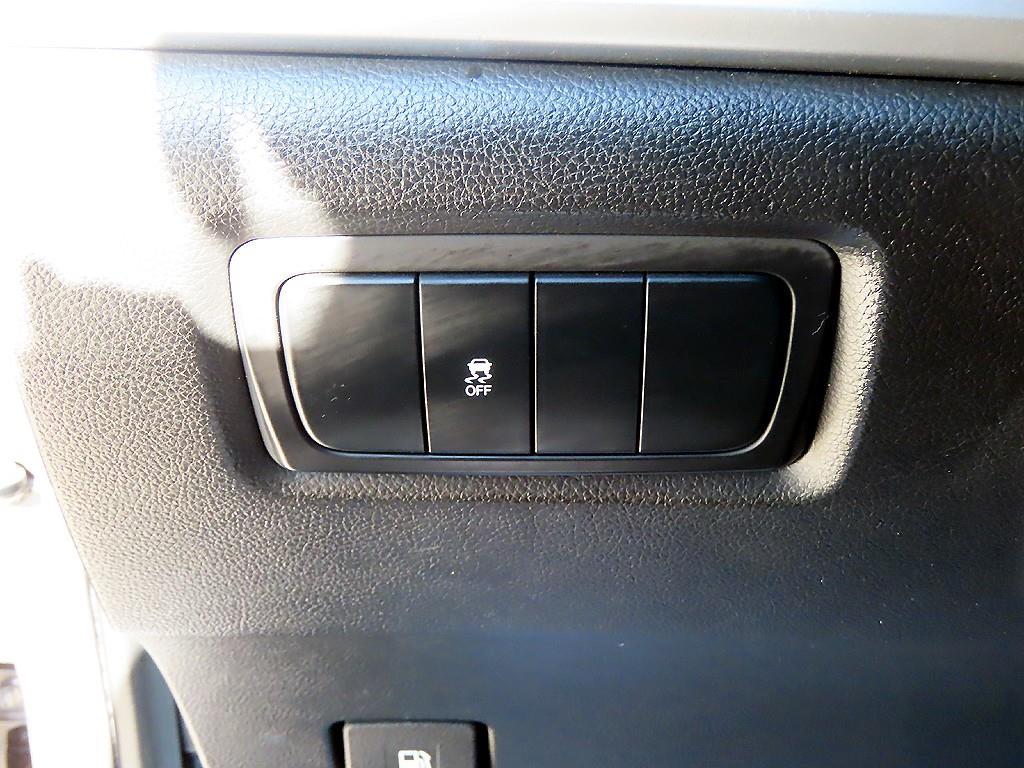 Ssangyong Korando - Vista 12