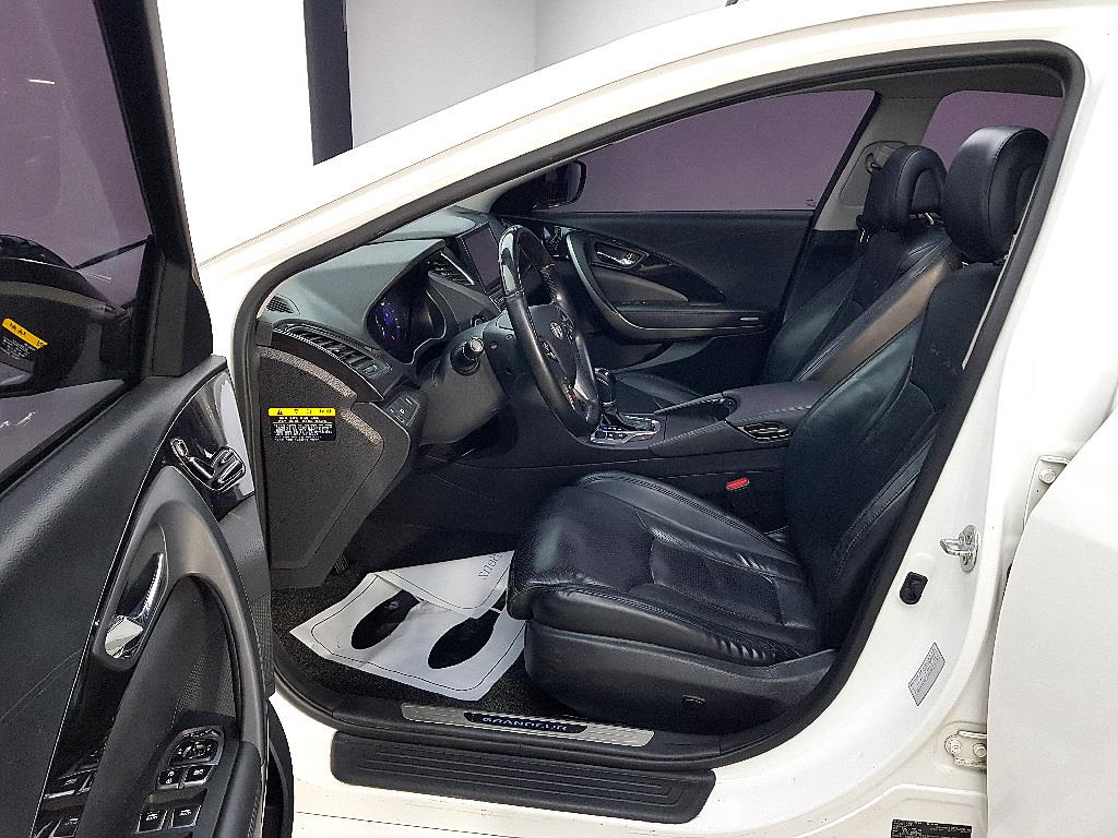 HYUNDAI Grandeur - Vista 8