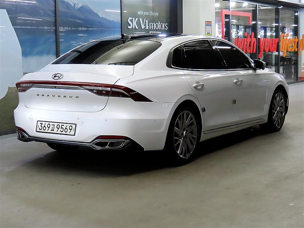 HYUNDAI Grandeur - Vista 4