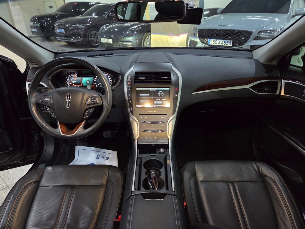 Lincoln MKZ - Vista 8