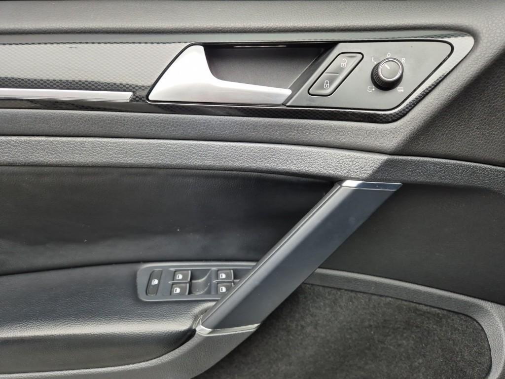 Volkswagen Golf 2014 Blanco - Importación desde Corea - HF Imports Iquique - Foto 17