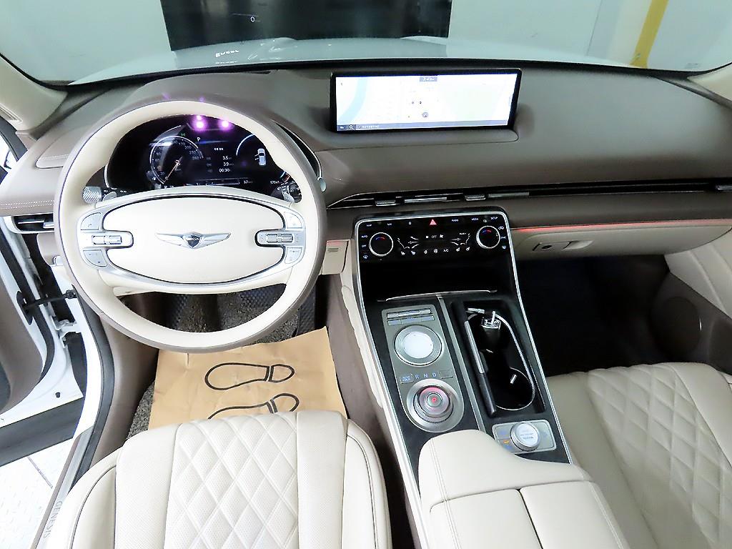 Genesis GV80 - Vista 7