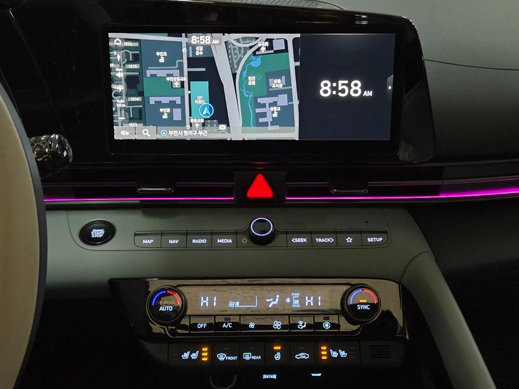 HYUNDAI Avante - Vista 11