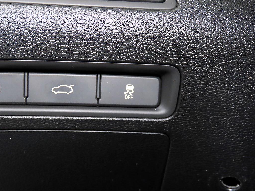 HYUNDAI Sonata 2016 Plateado - Importación desde Corea - HF Imports Iquique - Foto 14