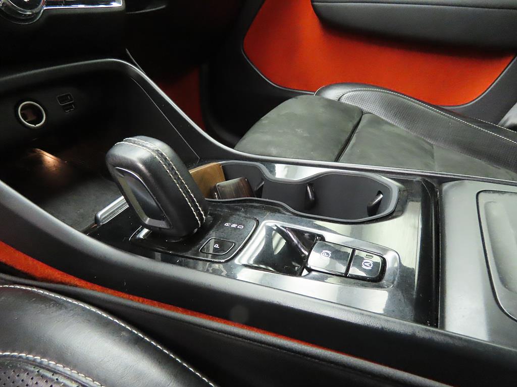 Volvo XC40 - Vista 11