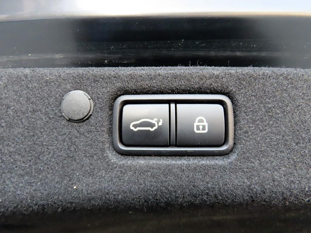 HYUNDAI Grandeur 2020 Negro - Importación desde Corea - HF Imports Iquique - Foto 18