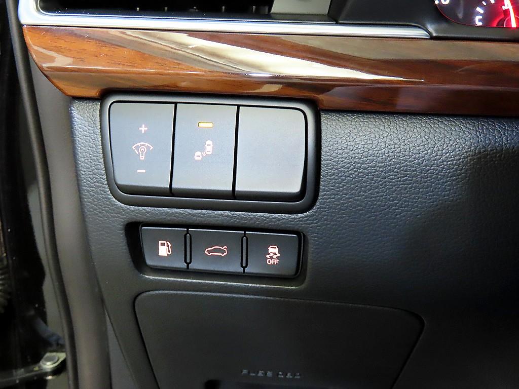 KIA K7 2017 Negro - Importación desde Corea - HF Imports Iquique - Foto 14