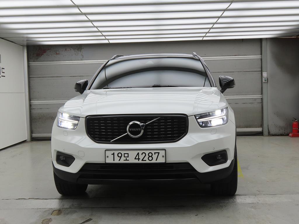 Volvo XC40 - Vista 2